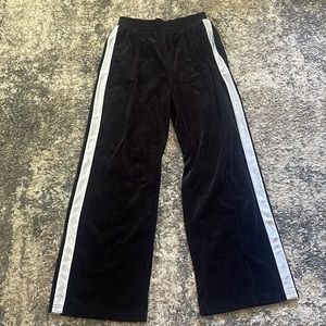 Rue 21 black velvet tracksuit pants